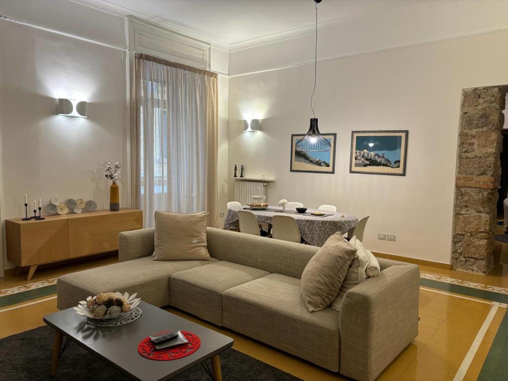 Luxury Manfredi Apartment Salerno Exterior foto